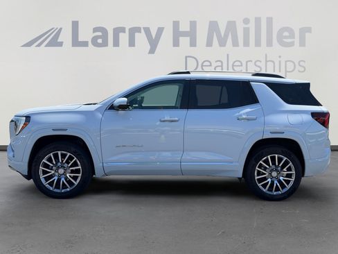 Used 2026 GMC Terrain Denali AWD/4WD image 2