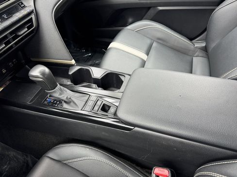 Certified 2025 Toyota Camry SE w/ Convenience Package FWD image 30