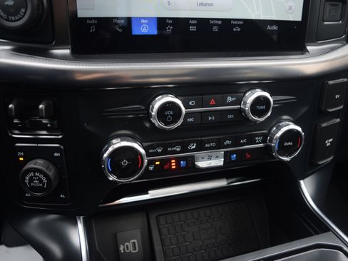 Used 2025 Ford F150 Raptor image 11