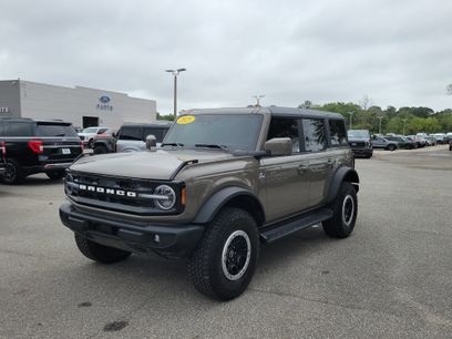 Used 2025 Ford Bronco Outer Banks w/ Sasquatch Package