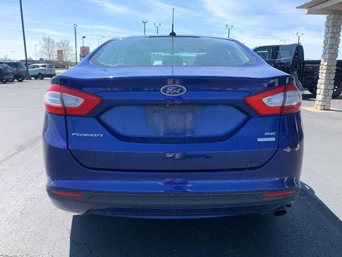Used 2016 Ford Fusion SE image 4