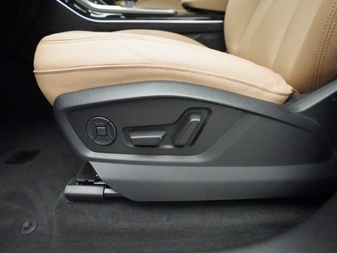 Used 2022 Audi Q7 3.0T Prestige image 17