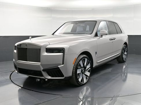 New 2026 Rolls-Royce Cullinan image 6