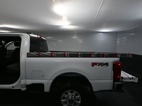 Used 2024 Ford F250 XLT w/ FX4 Off-Road Package image 40