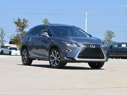 Used 2017 Lexus RX 350 FWD w/ Premium Package image 2