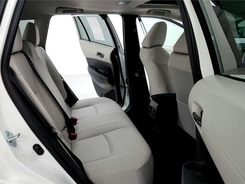 Certified 2023 Toyota Corolla Cross LE image 30