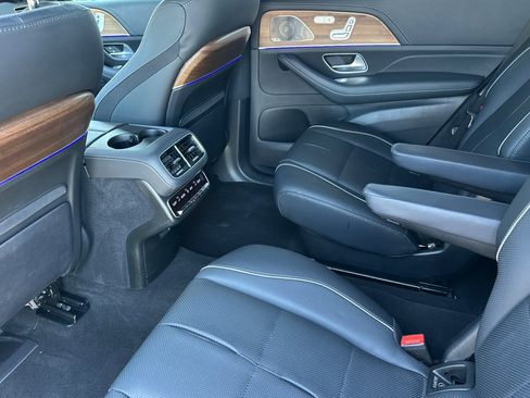 Certified 2024 Mercedes-Benz GLS 580 4MATIC image 12