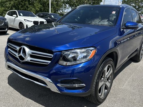 Used 2018 Mercedes-Benz GLC 300 4MATIC image 5