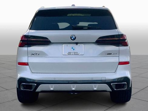 New 2026 BMW X5 sDrive40i w/ M Sport Package image 4