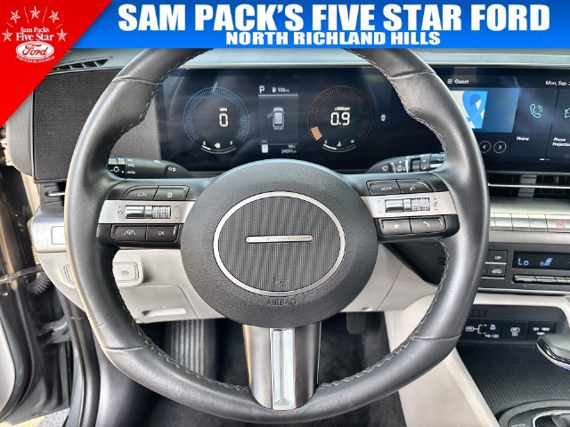 Used 2025 Hyundai Kona SEL FWD image 23