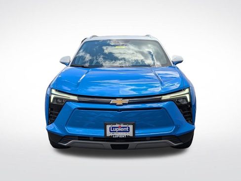 Used 2025 Chevrolet Blazer EV LT w/ Super Cruise Package AWD/4WD image 11
