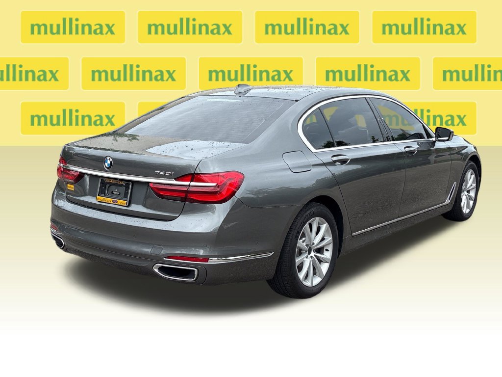 Used 2017 BMW 740i RWD image 4