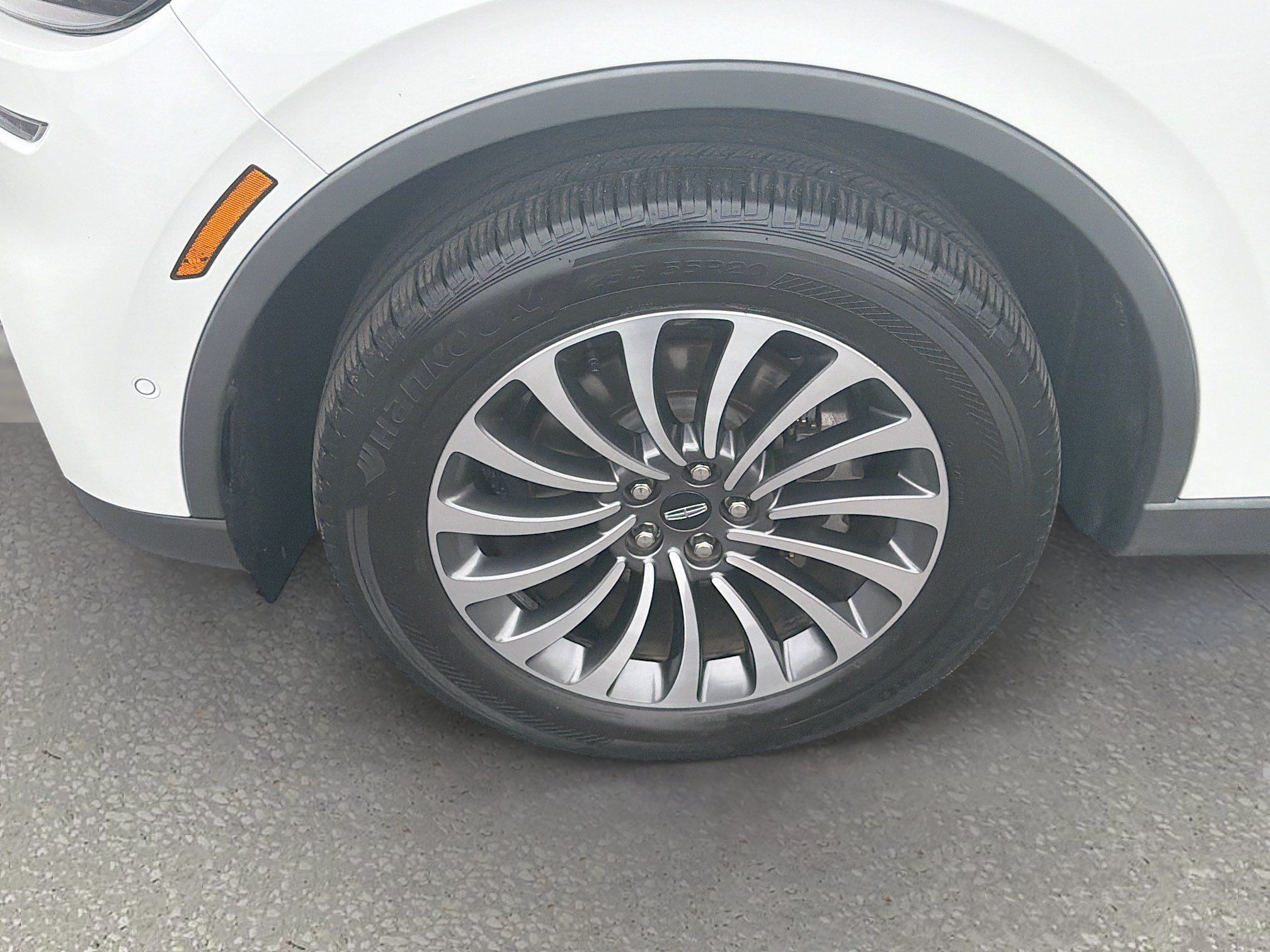 Certified 2021 Lincoln Aviator Reserve w/ Equipment Group 201A AWD/4WD image 33