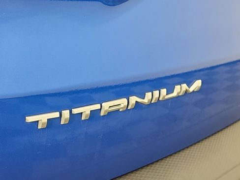Used 2020 Ford Escape Titanium AWD/4WD image 9