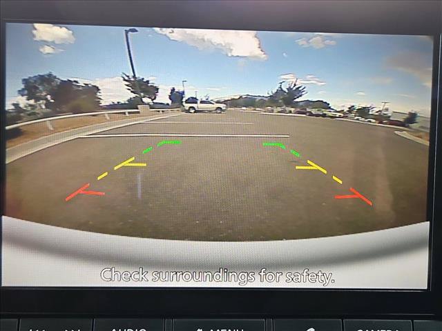 Used 2024 Nissan Pathfinder SV FWD image 13