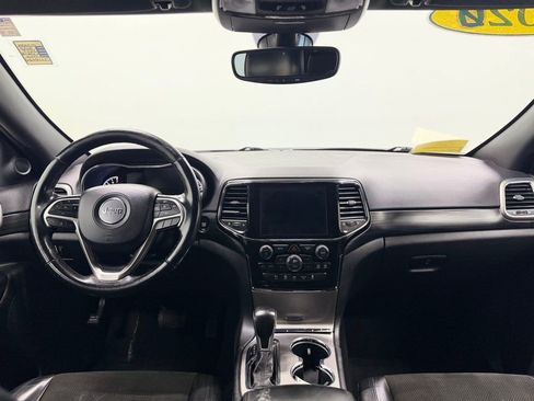 Used 2020 Jeep Grand Cherokee Altitude image 15