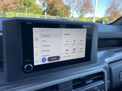 Used 2025 Toyota Tacoma TRD Off-Road image 37