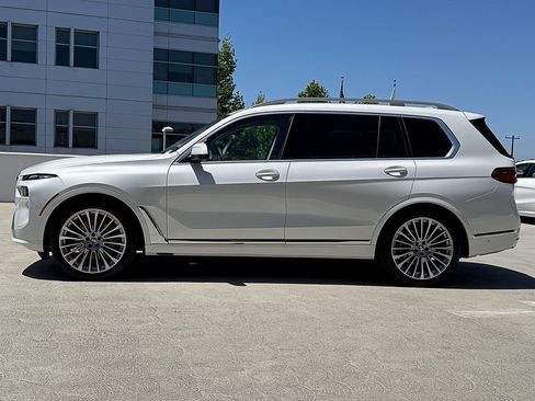 New 2027 BMW X7 xDrive40i AWD/4WD image 3
