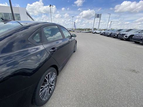 Used 2023 Kia Forte GT-Line w/ GT-Line Technology Package image 10