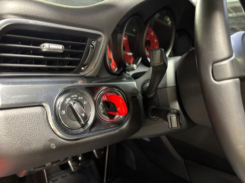 Used 2014 Porsche 911 Carrera image 10