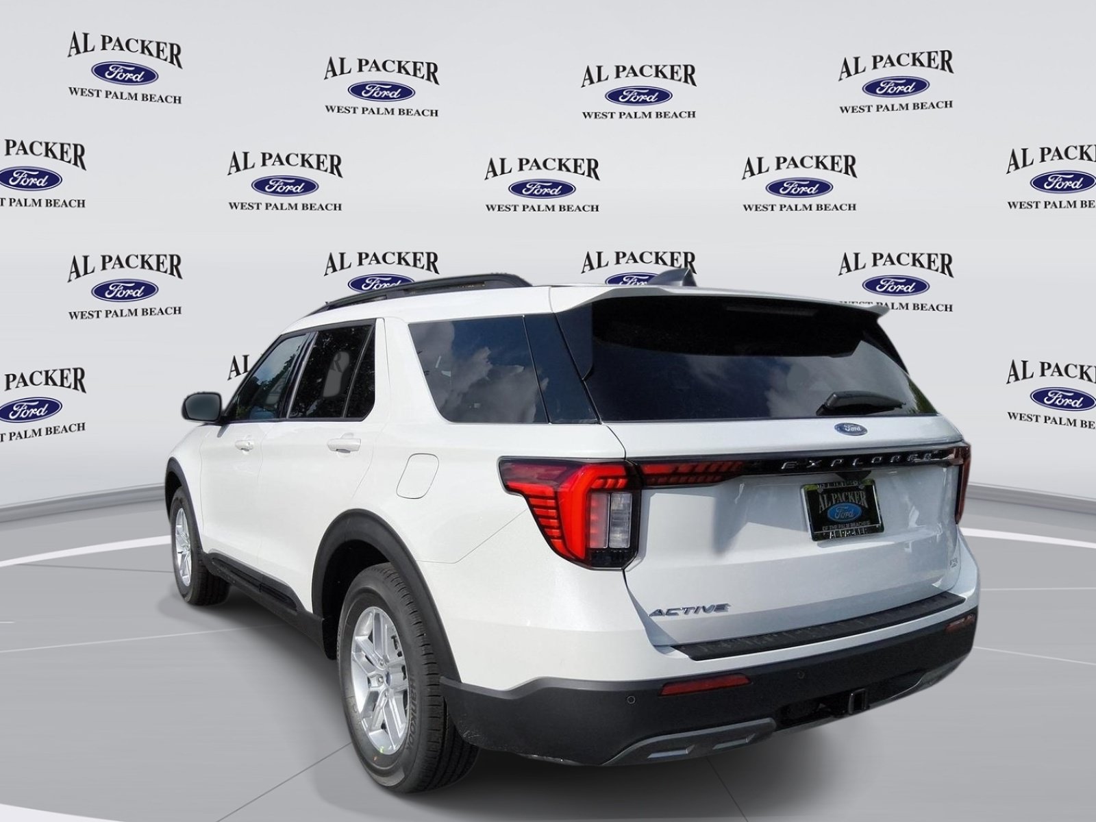 New 2026 Ford Explorer Active w/ Active Comfort Package RWD image 3
