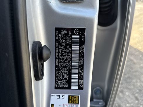 Used 2017 Toyota Prius V Five w/ Advanced Technology Package FWD image 11