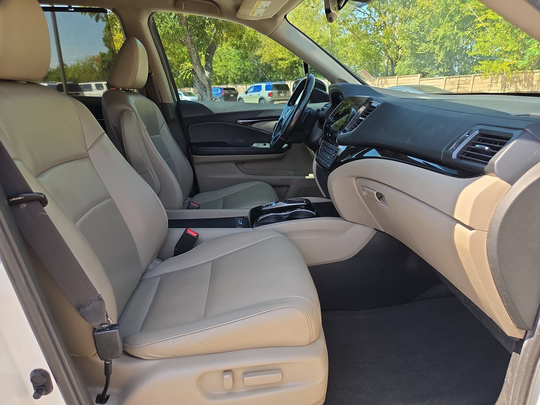 Used 2021 Honda Pilot Touring image 28