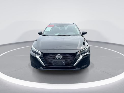 Certified 2024 Nissan Sentra SV FWD image 9