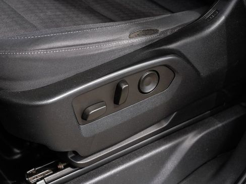 Used 2022 Chevrolet Silverado 1500 LT w/ Z71 Off-Road Package image 32