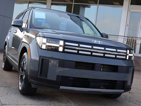 Used 2024 Hyundai Santa Fe SE image 7