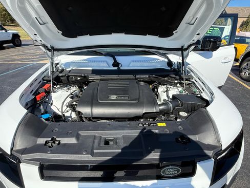 Used 2024 Land Rover Defender 110 S image 49