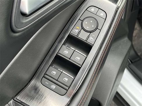 Used 2025 Nissan Rogue SV image 26