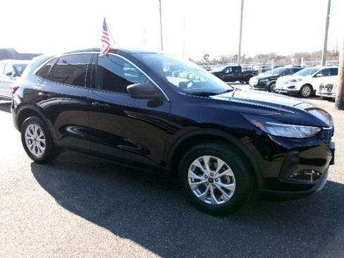 Certified 2023 Ford Escape Active image 2