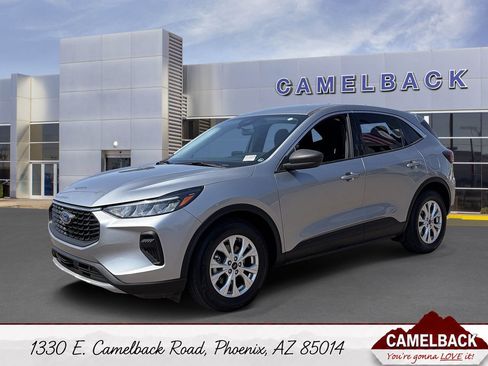 Certified 2023 Ford Escape Active FWD image 1
