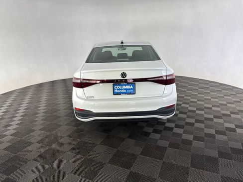 Used 2025 Volkswagen Jetta Sport FWD image 6