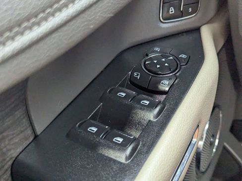 Used 2019 Ford Expedition Limited w/ Equipment Group 302A image 27