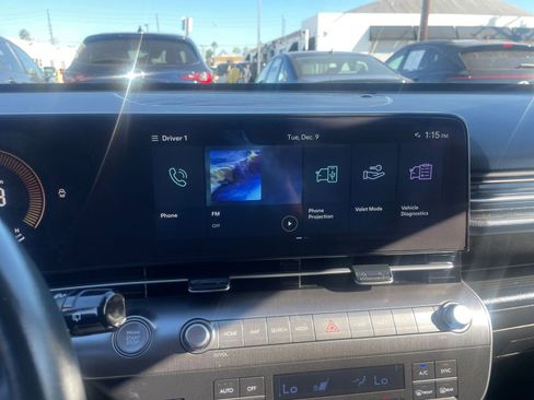 Used 2025 Hyundai Kona SEL image 21