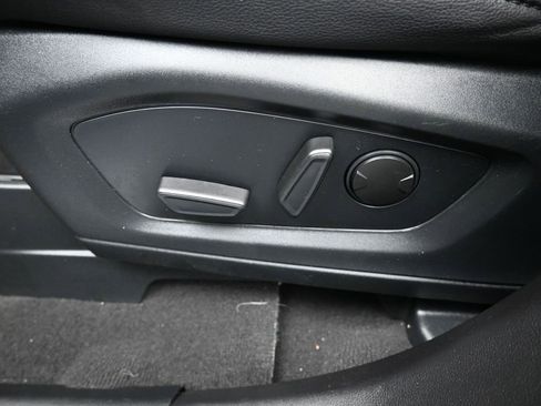 Used 2023 Ford Explorer ST-Line w/ Class IV Trailer Tow Package image 7