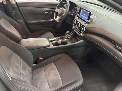 Used 2024 Nissan Sentra SR FWD image 9