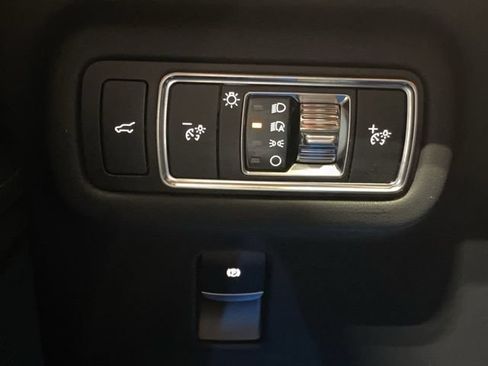 Certified 2025 Lincoln Nautilus Reserve w/ Jet Appearance Package AWD/4WD image 40