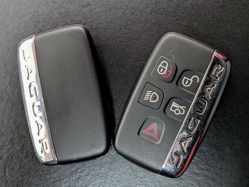 Used 2016 Jaguar F-TYPE S image 33