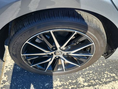 Used 2024 Toyota Camry SE image 7