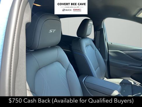 New 2026 Buick Envista Sport Touring w/ Convenience II Package image 17