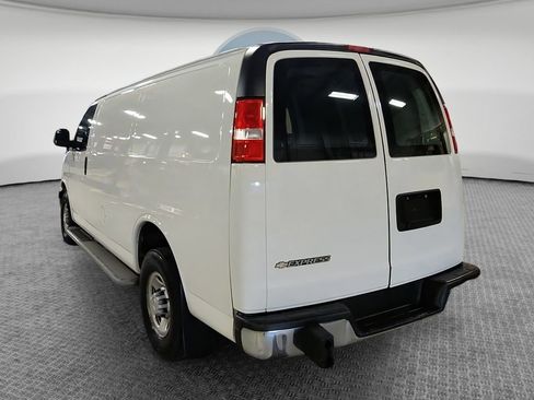 Certified 2022 Chevrolet Express 2500 w/ Driver Convenience Package RWD image 7