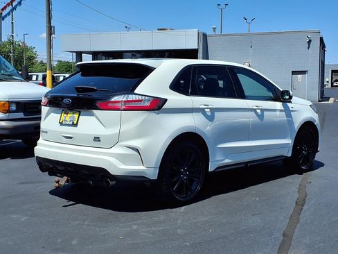 Used 2020 Ford Edge ST-Line w/ Cold Weather Package AWD/4WD image 2