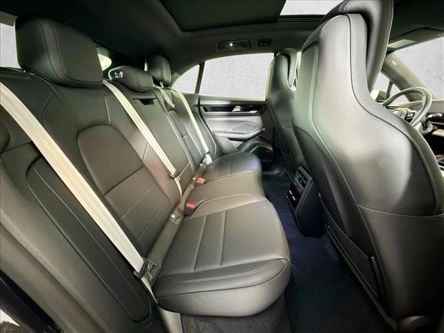 Certified 2026 Porsche Macan 4 Electric AWD/4WD image 23