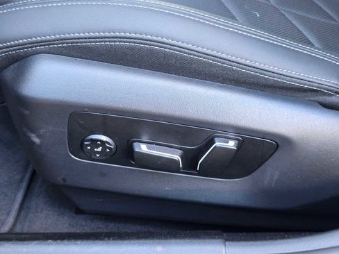 Used 2024 BMW i5 eDrive40i w/ Convenience Package image 26