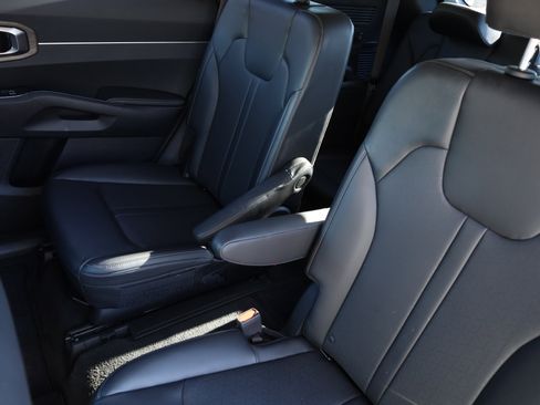 Used 2023 Kia Sorento X-Line EX image 29