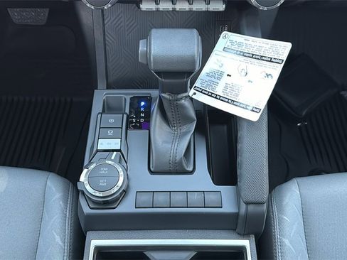 New 2025 Toyota Tacoma SR5 image 31