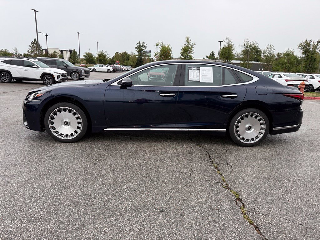 Used 2018 Lexus LS 500 w/ Luxury Package RWD image 4